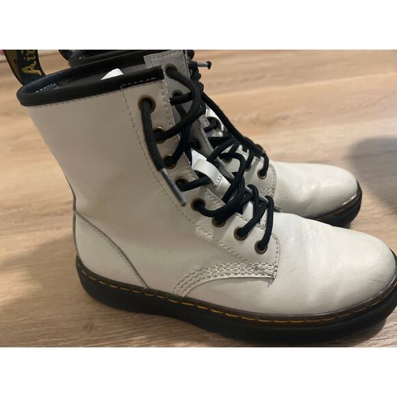 Dr. Doc Martens Leather Zavala White Combat Boots Lace Up Women's Sz 7 Men's 6 - Picture 6 of 9